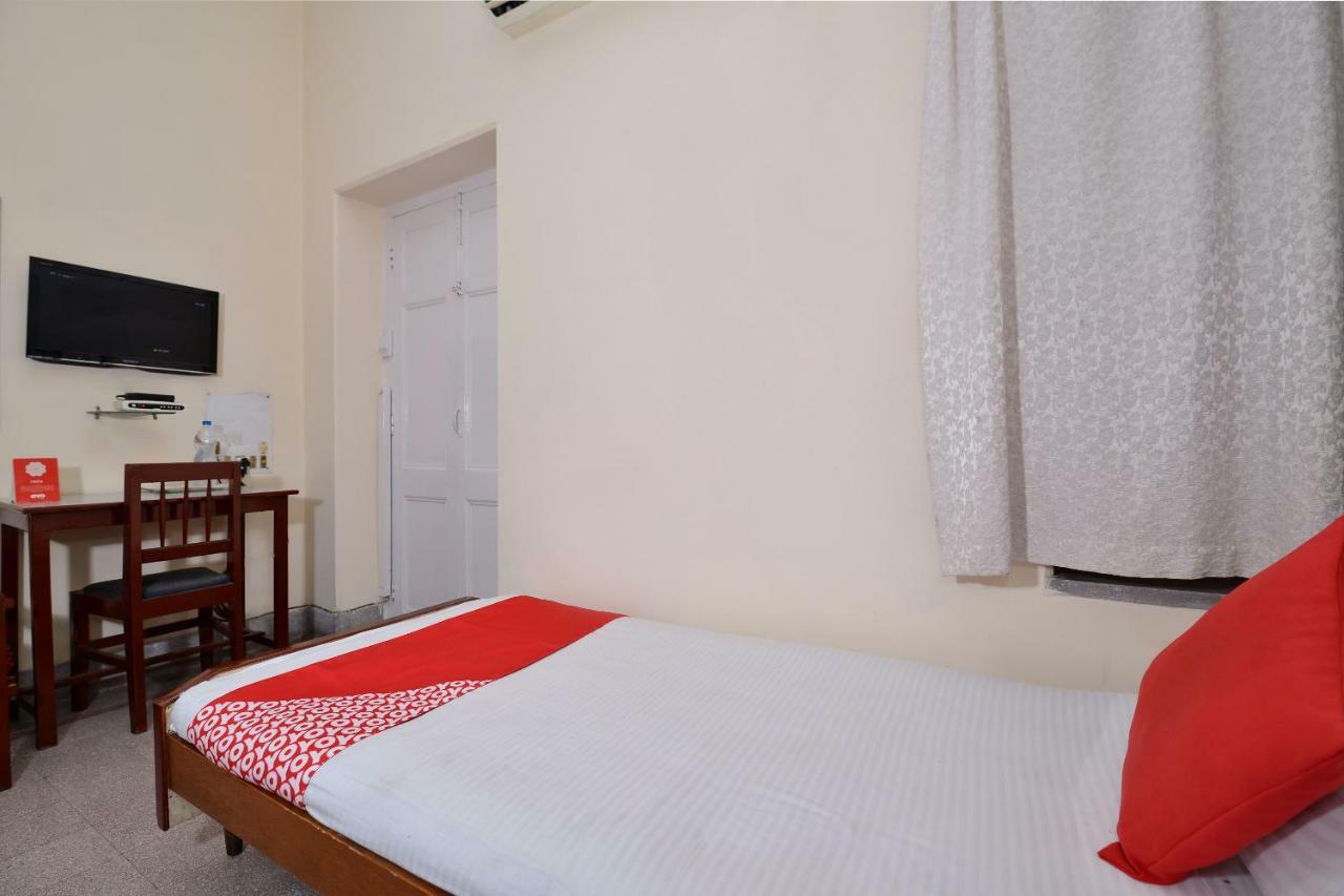 Oyo 10826 Sona Guest House Калькутта Экстерьер фото